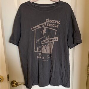 Brandy Melville/John Galt Gray Graphic T-Shirt